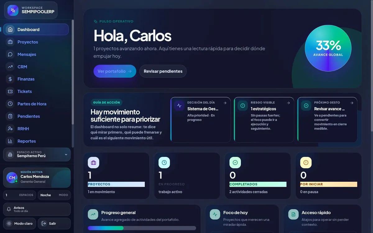 Panel real del ERP de proyectos con indicadores de avance y navegación de módulos