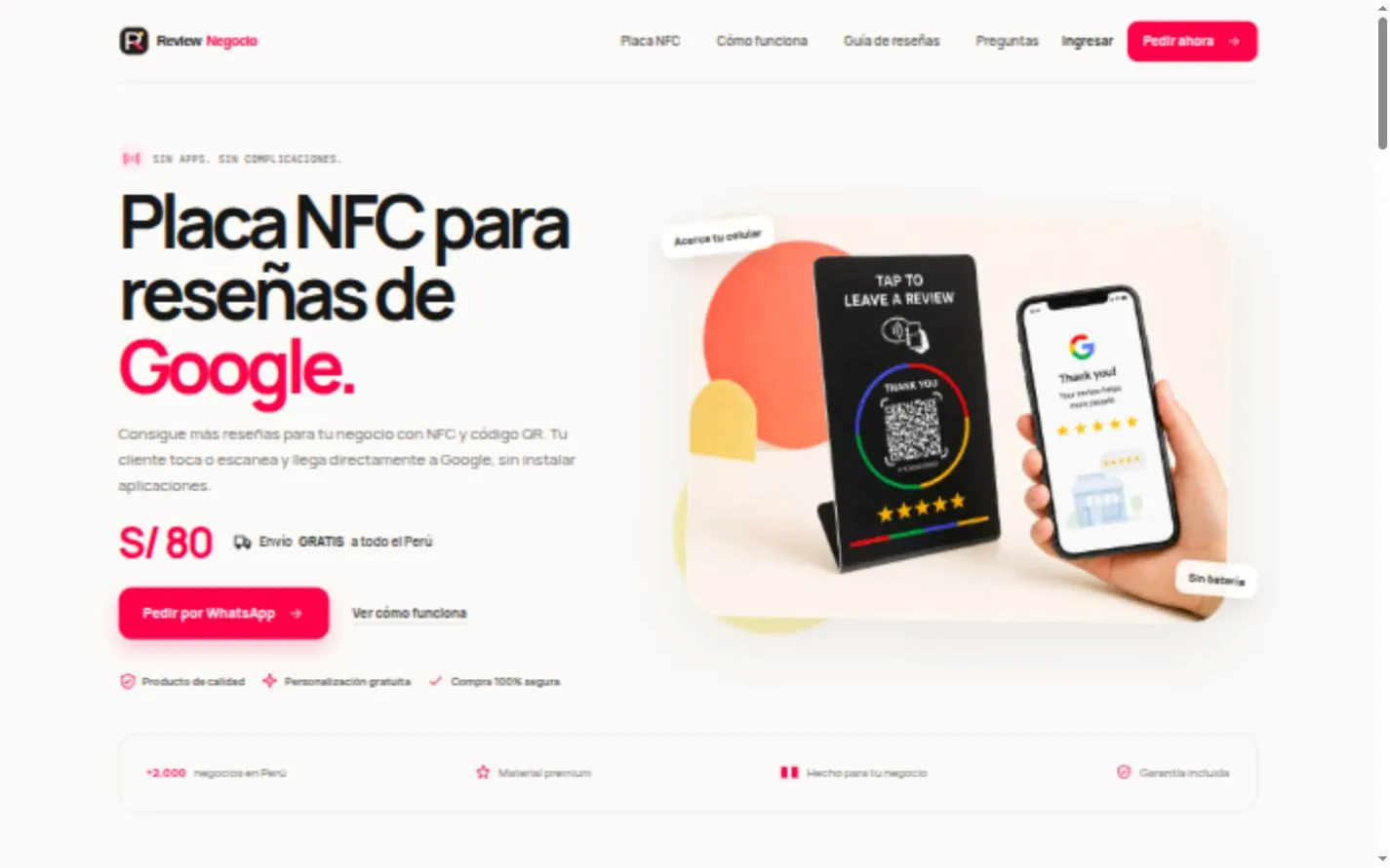 Portada real del sitio ReviewNegocio con una placa NFC y un teléfono